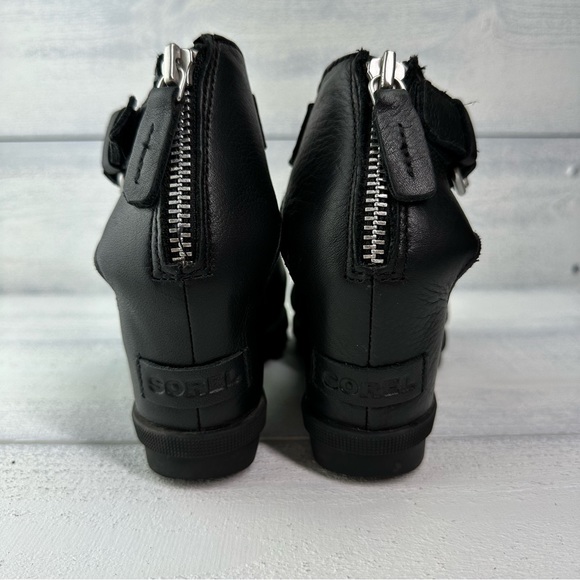 Sorel Joanie II Ankle Strap Wedge Sandal in Black - Picture 8 of 8